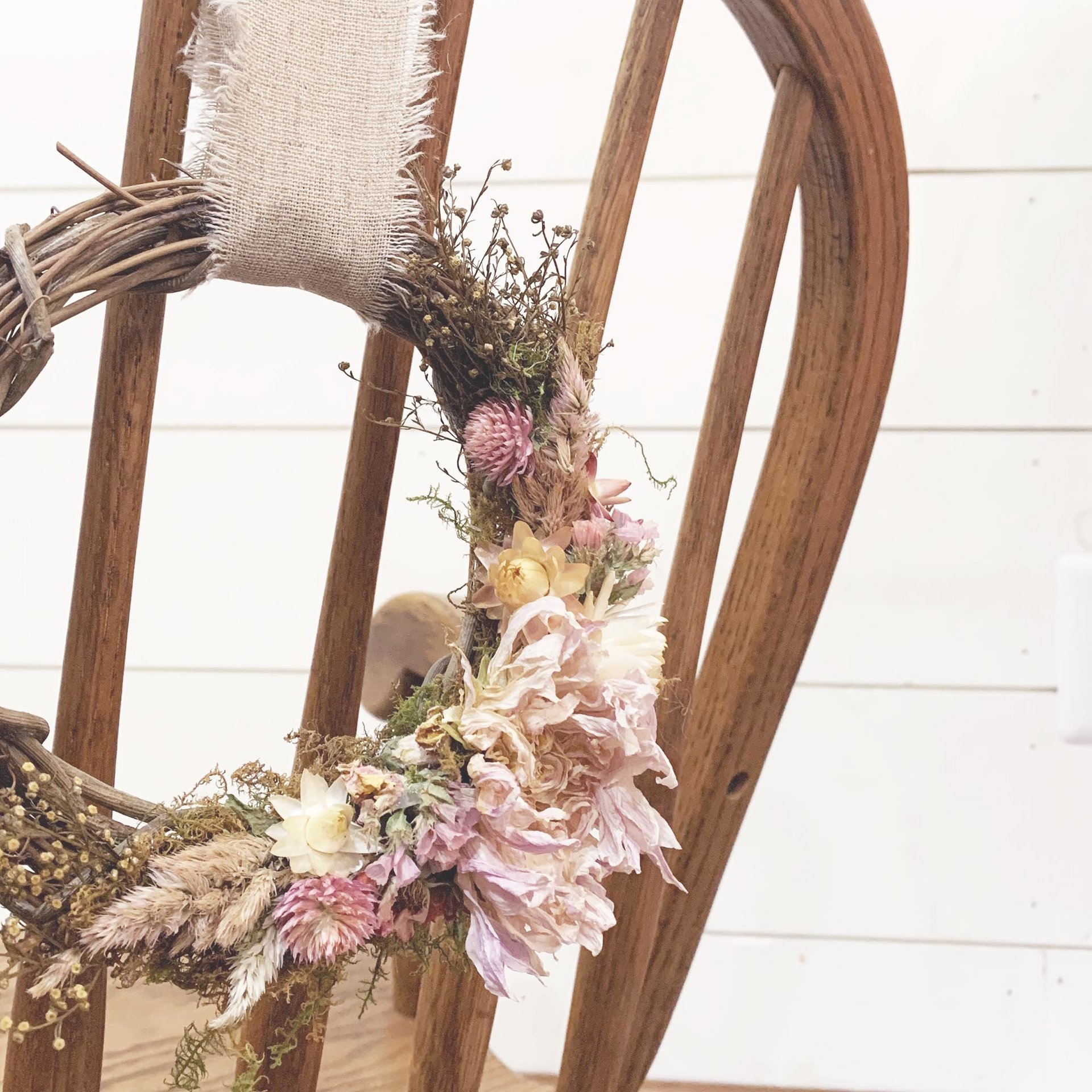 DIY Dried Flower Wreath Kit – Farm-Grown Dahlia Decor