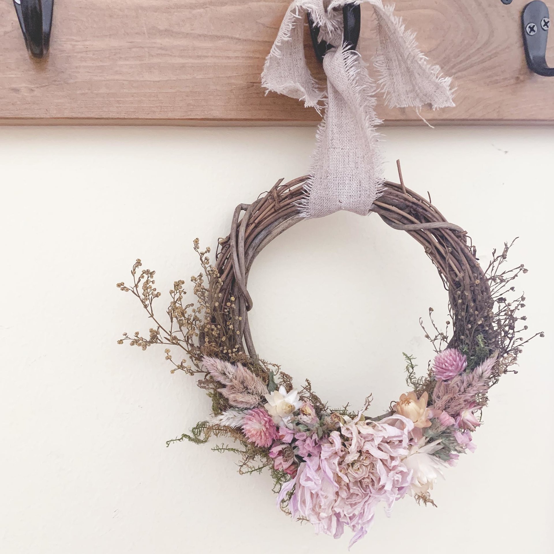DIY Dried Flower Wreath Kit – Farm-Grown Dahlia Decor