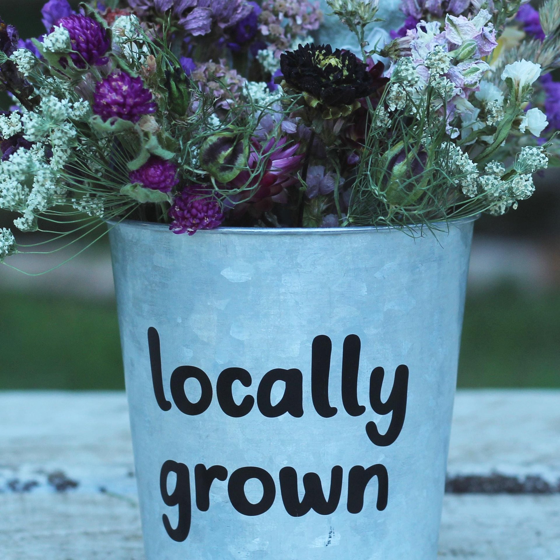 12" Medium Dried Flower Bouquet