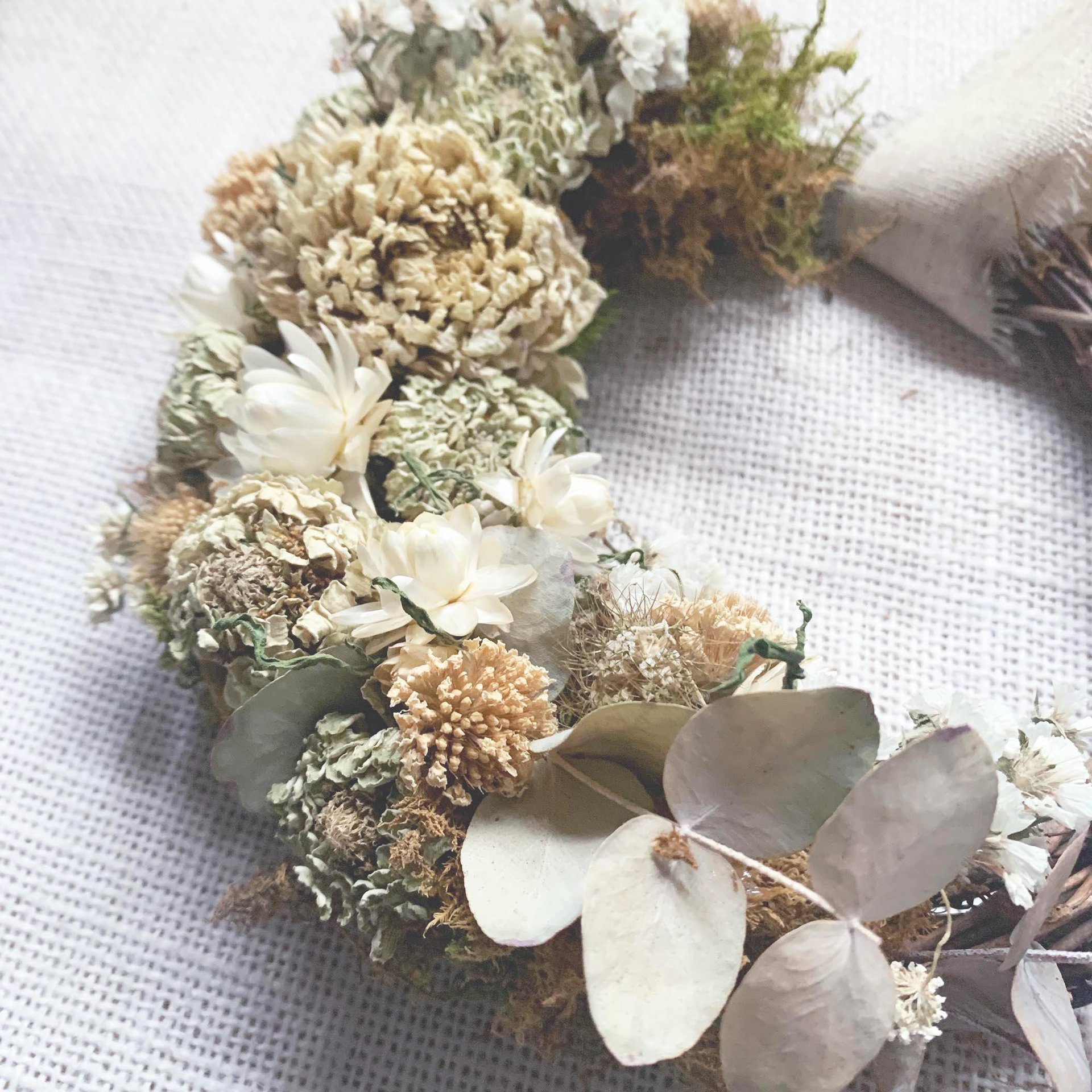 Soft Linen Dried Flower Wreath Kit | DIY Neutral Wreath | Farm-Grown Flowers | Botanical Craft Kit | Natural Grapevine Wreath