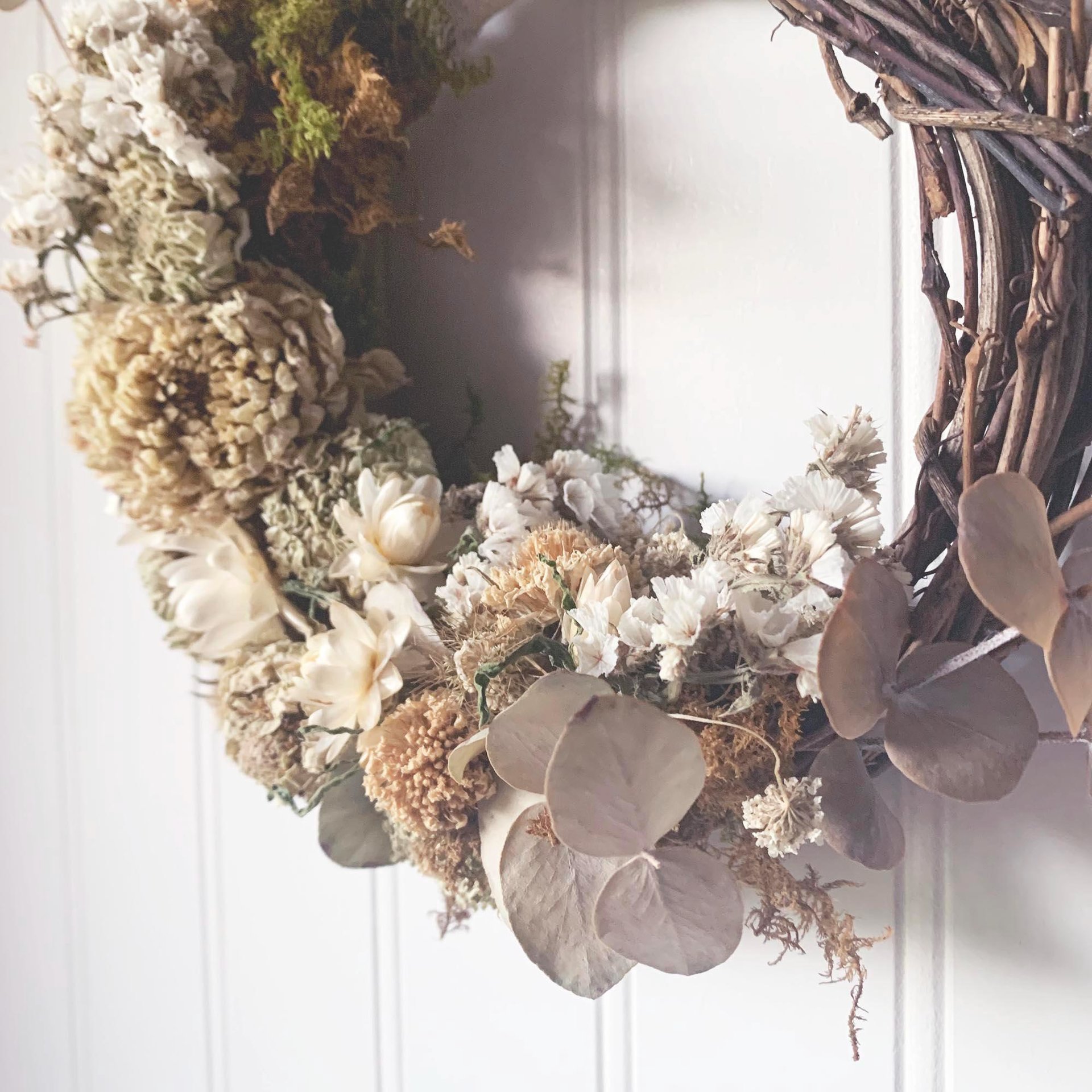 Soft Linen Dried Flower Wreath Kit | DIY Neutral Wreath | Farm-Grown Flowers | Botanical Craft Kit | Natural Grapevine Wreath
