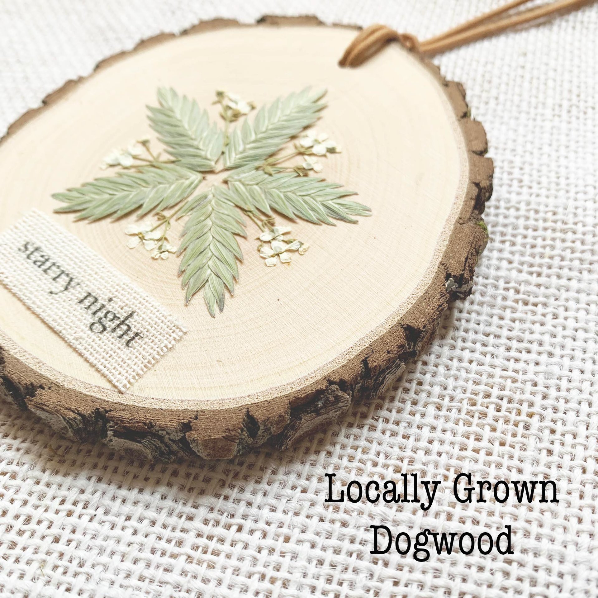 Pressed Flower Ornament Kit, DIY Christmas Ornaments, Botanical Wood Slice Craft, Farm-Grown Flowers, Nature-Inspired Gift