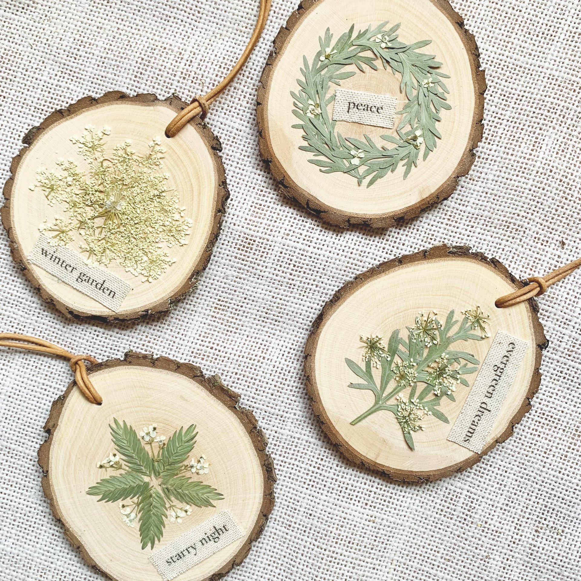 Pressed Flower Ornament Kit, DIY Christmas Ornaments, Botanical Wood Slice Craft, Farm-Grown Flowers, Nature-Inspired Gift